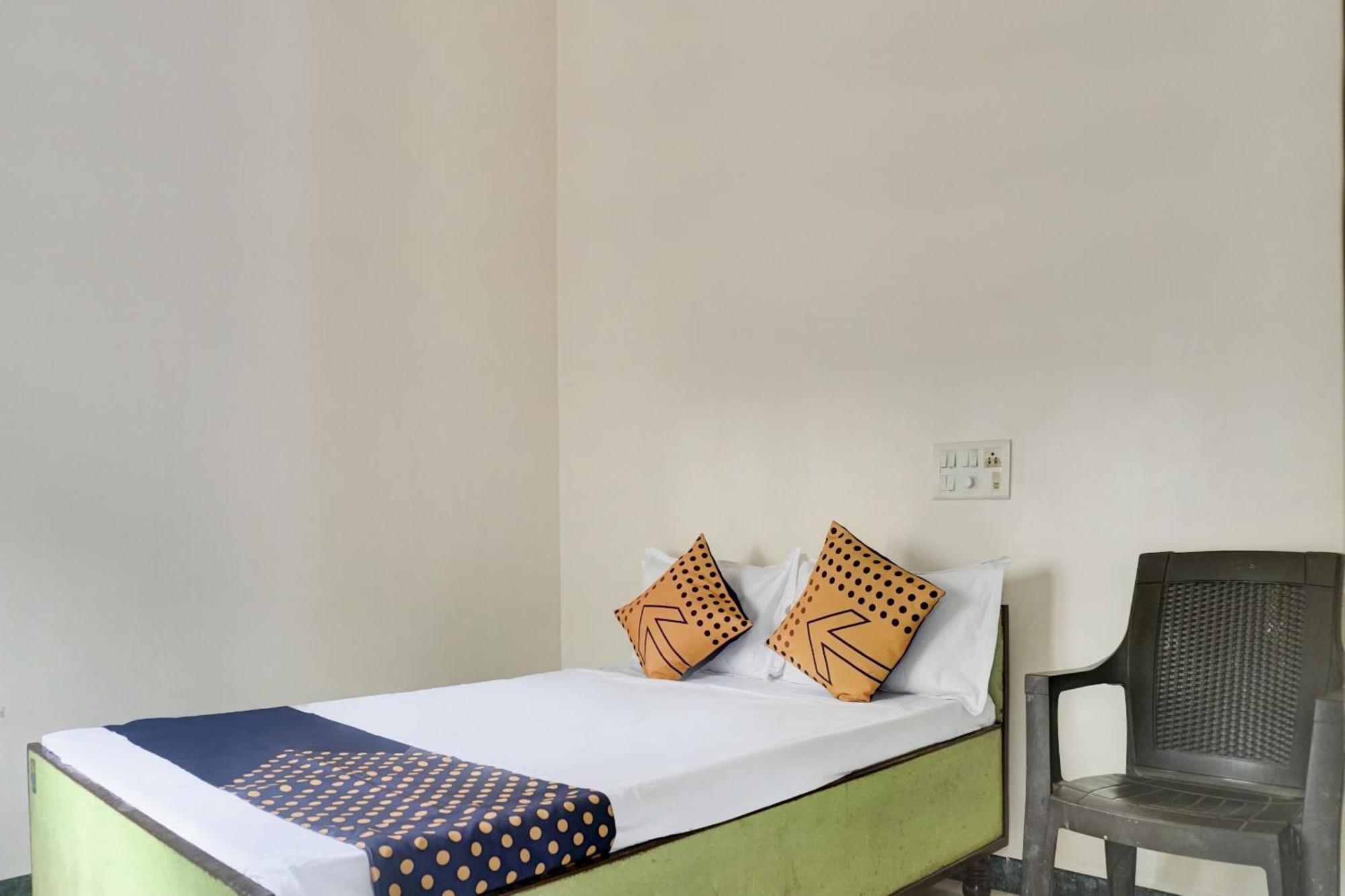 Spot On 74501 Hotel Supriya Garden Vagholi Zewnętrze zdjęcie